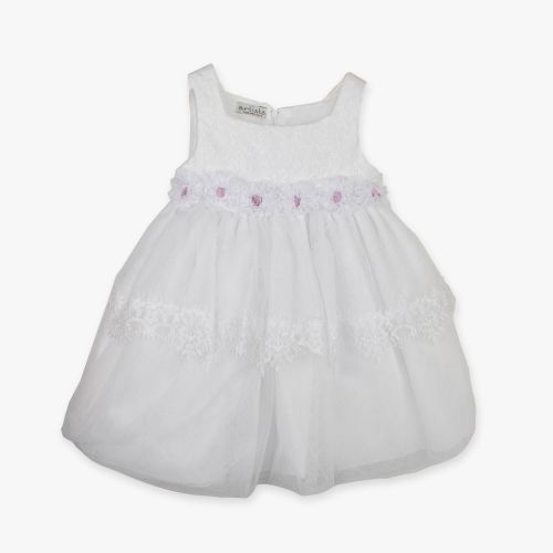 Χειροποίητο φορεματάκι βάπτισης Gracelynn ,από την aritsta mwc σε λευκό χρώμα με λιλά λεπτομέρειες. Το φόρεμα είναι σε μεσάτη γραμμή από λευκό μαλακό τούλι με λουλούδια στην μέση.Η φούστα είναι με βολάν και λευκή δαντέλα στο τελείωμα.Συνοδεύεται με τούλιν