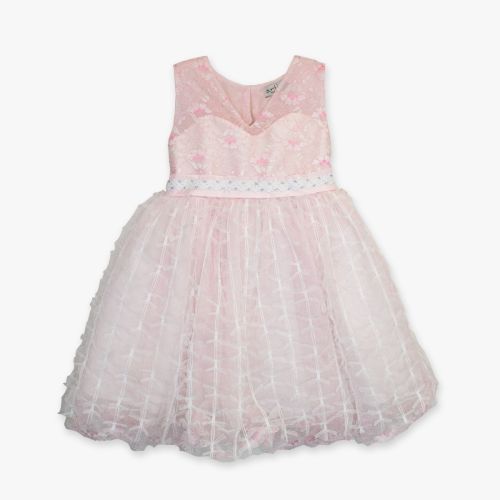 Χειροποίητο φορεματάκι βάπτισης Martina , από την artista mwc σε ροζ χρώμα.Το φόρεμα είναι σε μεσάτη γραμμή, με ροζ δαντελένιο μπούστο,λευκή διακοσμητική πλεξούδα και ιδιαίτερη ροζ τούλινη φούστα με φιογκάκια.Συνοδευεται με κορδέλα για το κεφάλι.